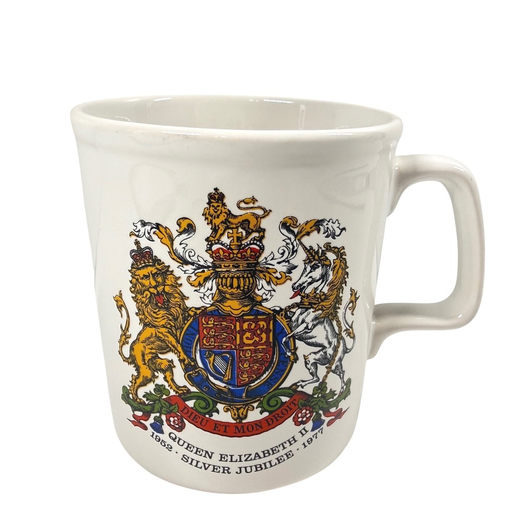 Queen Elizabeth II 1977 Silver Jubilee Mug Purbeck Ceramics UK England White